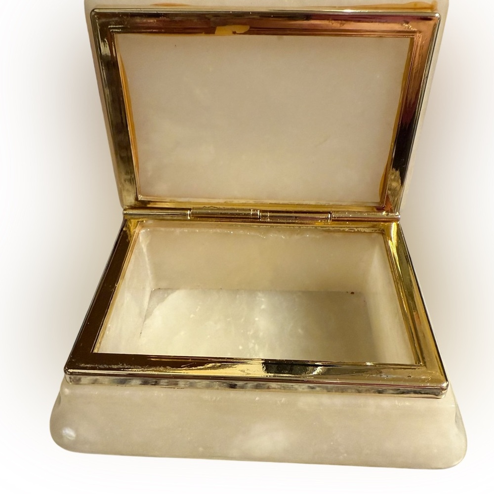 Vintage Alabaster Stone Jewelry Trinket Box with Floral Lid - Picture 12 of 14
